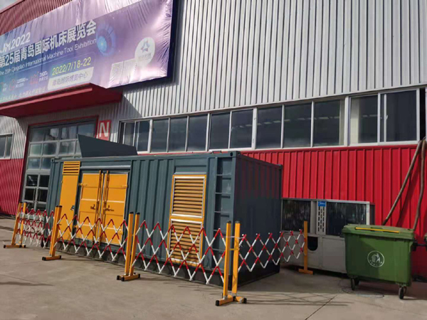 平罗一起发电机滑环环火停机事件分析报告