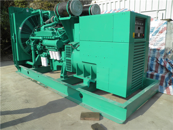 平罗发电车出租-柴油发电机组在使用的过程中应该做好哪些防护工作