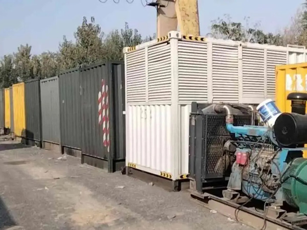 平罗200KW柴油发电机机组每小时油耗是多少？